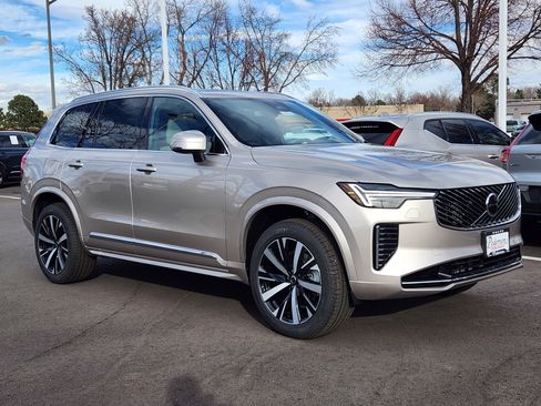 New 2026 Volvo XC90 B5 Core image 14