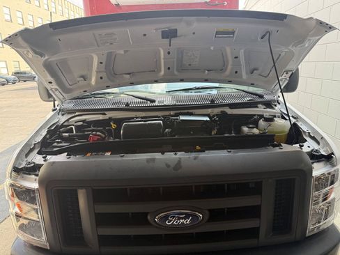Used 2023 Ford E-350 and Econoline 350 Super Duty w/ Power Windows & Locks Group RWD image 33