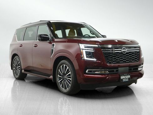 Used 2025 Nissan Armada Platinum Reserve AWD/4WD image 7