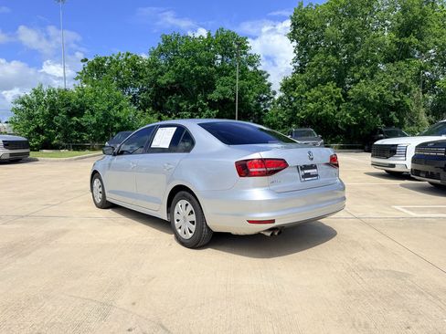 Used 2016 Volkswagen Jetta S FWD image 8