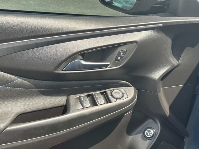 Used 2025 Buick Envista Sport Touring w/ Convenience I Package FWD image 22