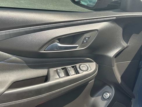 Used 2025 Buick Envista Sport Touring w/ Convenience I Package FWD image 22