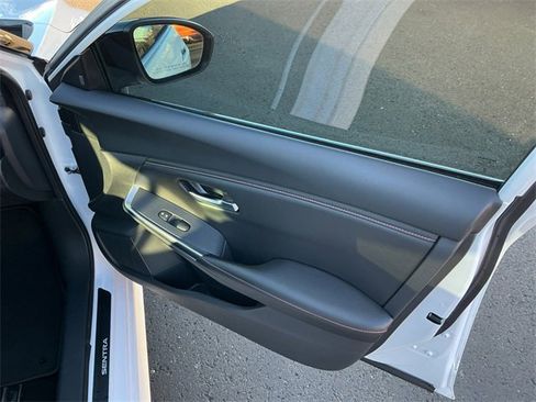 Used 2024 Nissan Sentra SR image 23