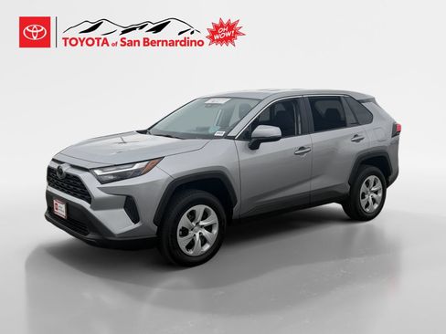 Certified 2025 Toyota RAV4 LE FWD image 1