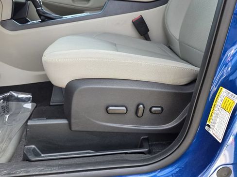 Used 2019 Ford Escape SE FWD image 14