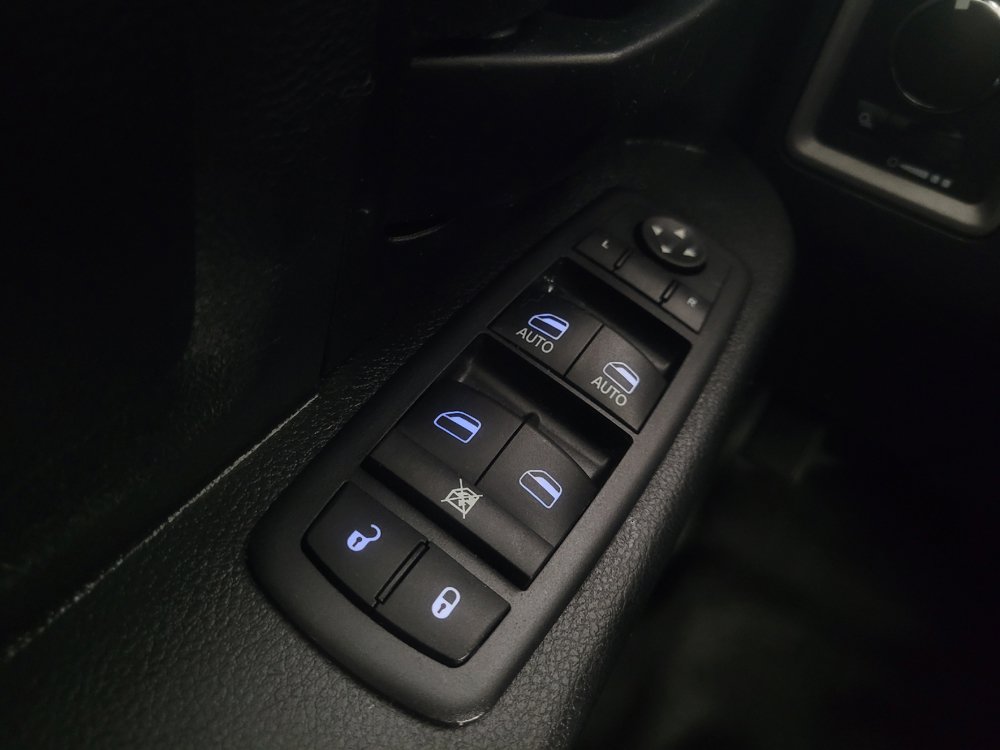 Used 2016 RAM 1500 Tradesman RWD image 27