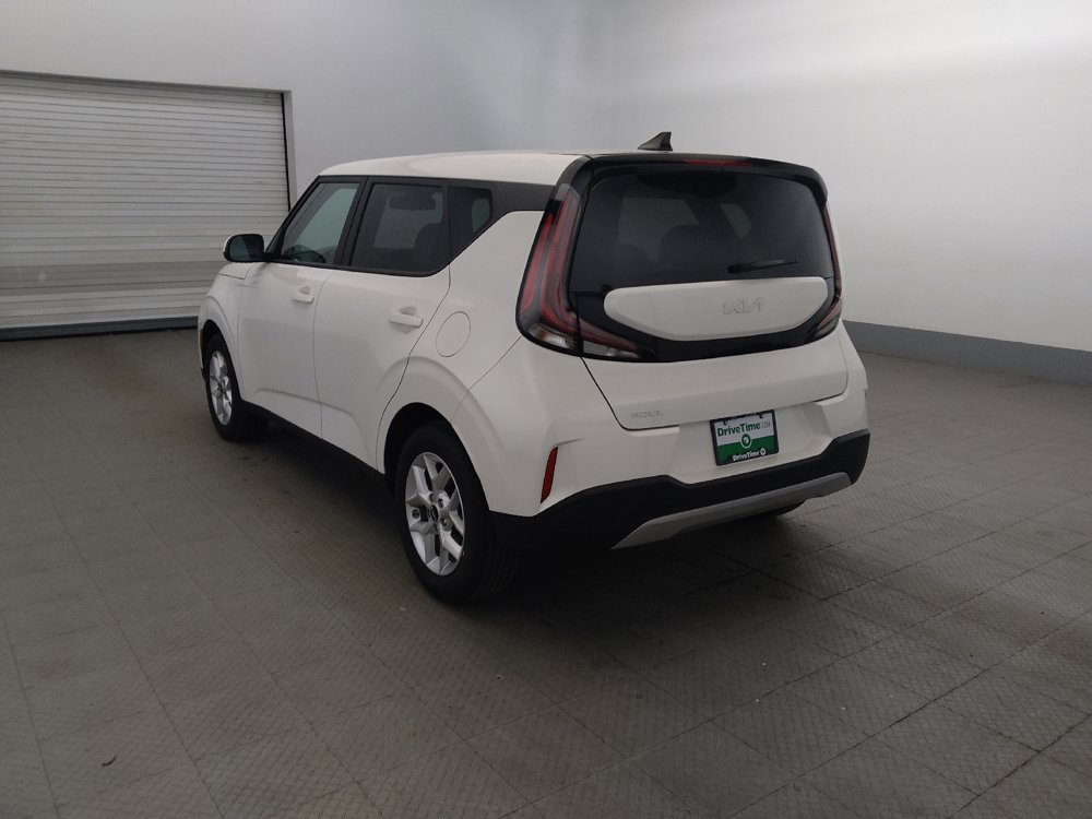 Used 2025 Kia Soul S FWD image 5