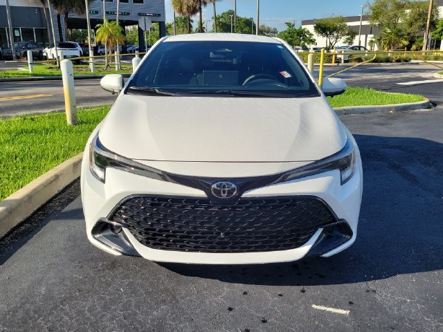 Used 2025 Toyota Corolla SE FWD image 2