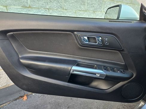 Used 2016 Ford Mustang Convertible w/ Equipment Group 051A image 11