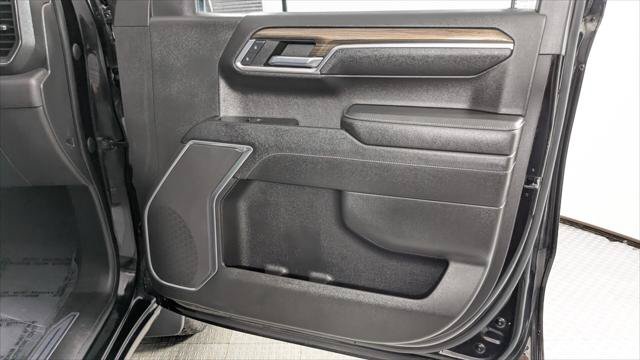 Used 2023 Chevrolet Silverado 1500 LT AWD/4WD image 22