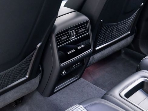 New 2026 Porsche Cayenne Coupe image 19