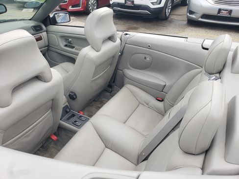 Used 2004 Volvo C70 HT image 13