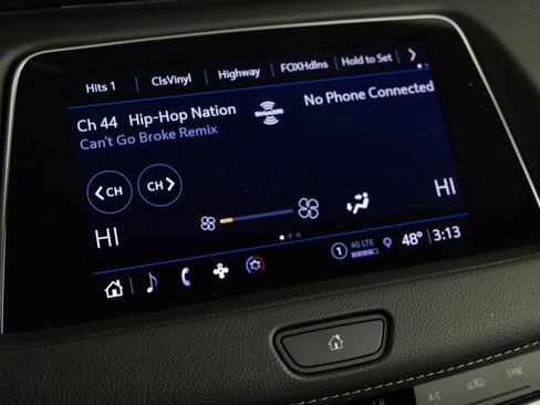 Used 2023 Cadillac XT4 Luxury w/ Cold Weather Package image 23