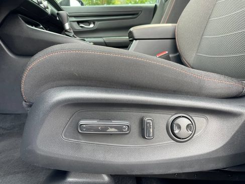 Certified 2025 Honda CR-V Sport image 23