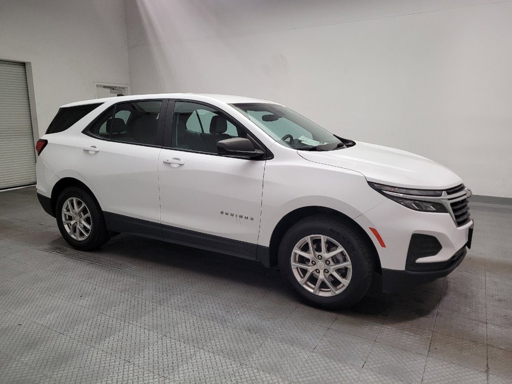 Used 2022 Chevrolet Equinox LS w/ LPO, Floor Liner Package AWD/4WD image 11