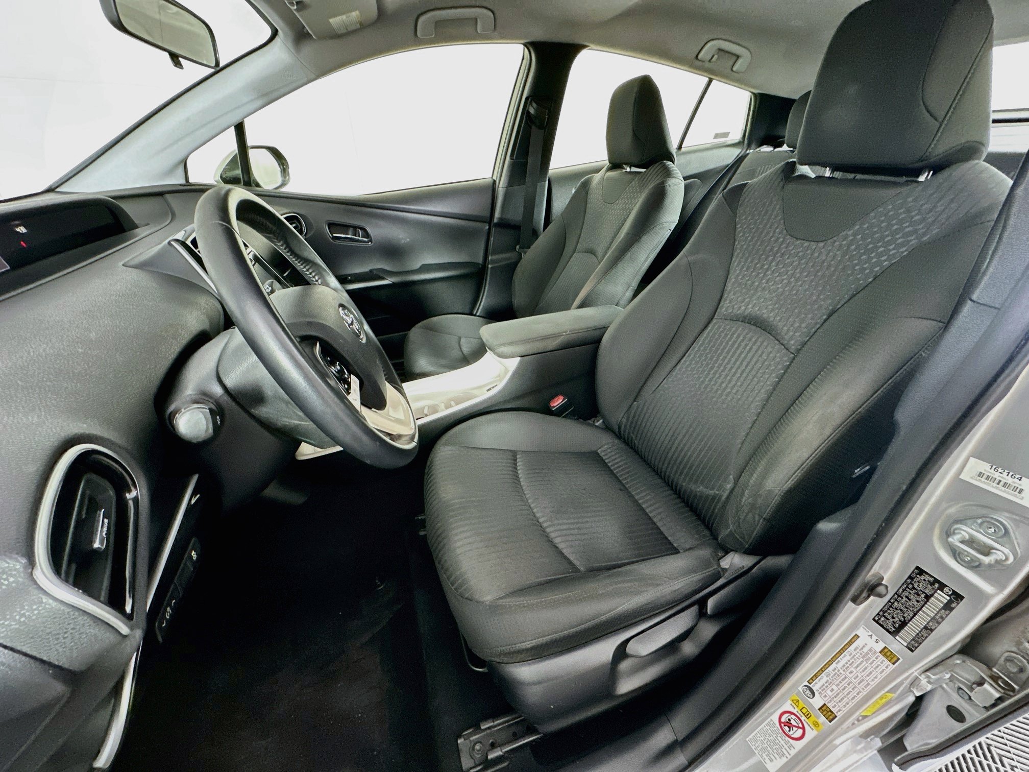 Used 2016 Toyota Prius Three w/ Preferred Accessory Package FWD image 13