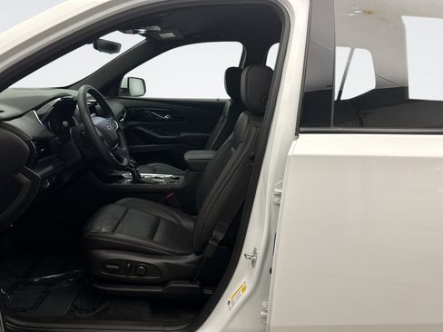 Used 2023 Chevrolet Traverse RS AWD/4WD image 11