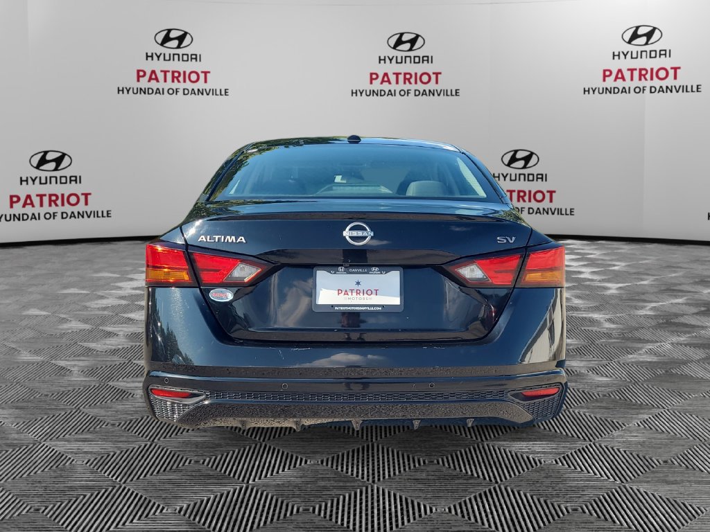 Used 2024 Nissan Altima 2.5 SV FWD image 4
