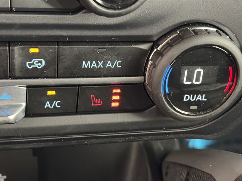 Used 2024 Ford Bronco Big Bend AWD/4WD image 23
