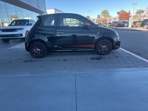 Used 2014 FIAT 500 e w/ Esport Package image 4