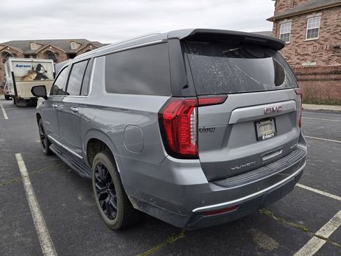 Used 2023 GMC Yukon XL SLT image 6