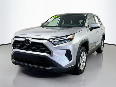 Used 2025 Toyota RAV4 LE FWD image 10