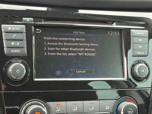 Used 2020 Nissan Rogue S FWD image 22