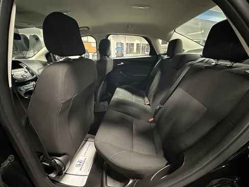 Used 2018 Ford Focus SE image 17