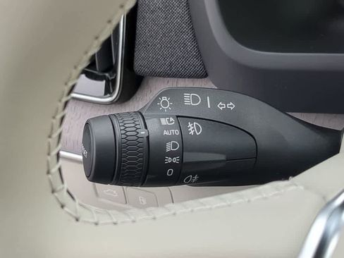 New 2026 Volvo XC90 T8 Ultra w/ Protection Package Premier image 27