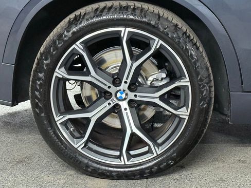 Used 2022 BMW X5 xDrive40i w/ M Sport Package image 8