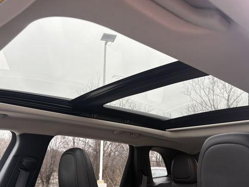 Used 2018 Jeep Cherokee Trailhawk w/ Quick Order Package 27L AWD/4WD image 29