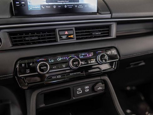 Used 2025 Honda Pilot Elite image 29