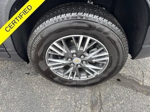 Used 2026 Chevrolet Traverse LT w/ Driver Confidence Package FWD image 31