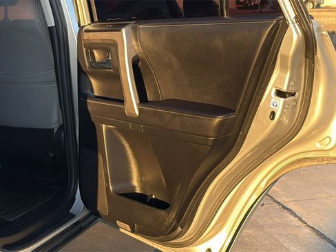 Used 2022 Toyota 4Runner SR5 image 27