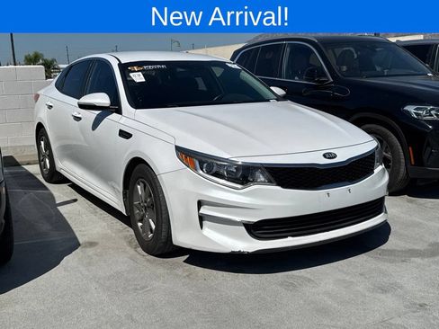 Used 2016 Kia Optima LX w/ Technology Package FWD image 1