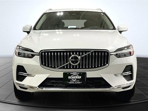 Certified 2022 Volvo XC60 T8 Inscription w/ Advanced Package image 3