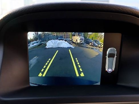 Used 2016 Volvo XC70 T5 Platinum image 9