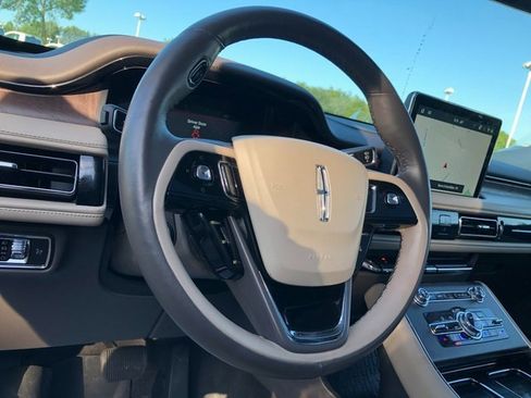 Used 2023 Lincoln Aviator Reserve w/ Elements Package Plus image 5