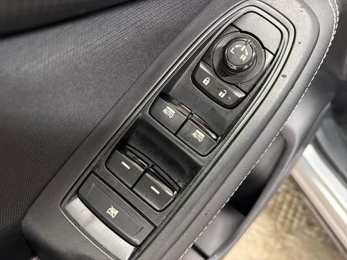 Used 2023 Subaru Forester Premium AWD/4WD image 18