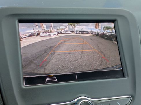 Used 2023 Chevrolet Equinox LT image 19