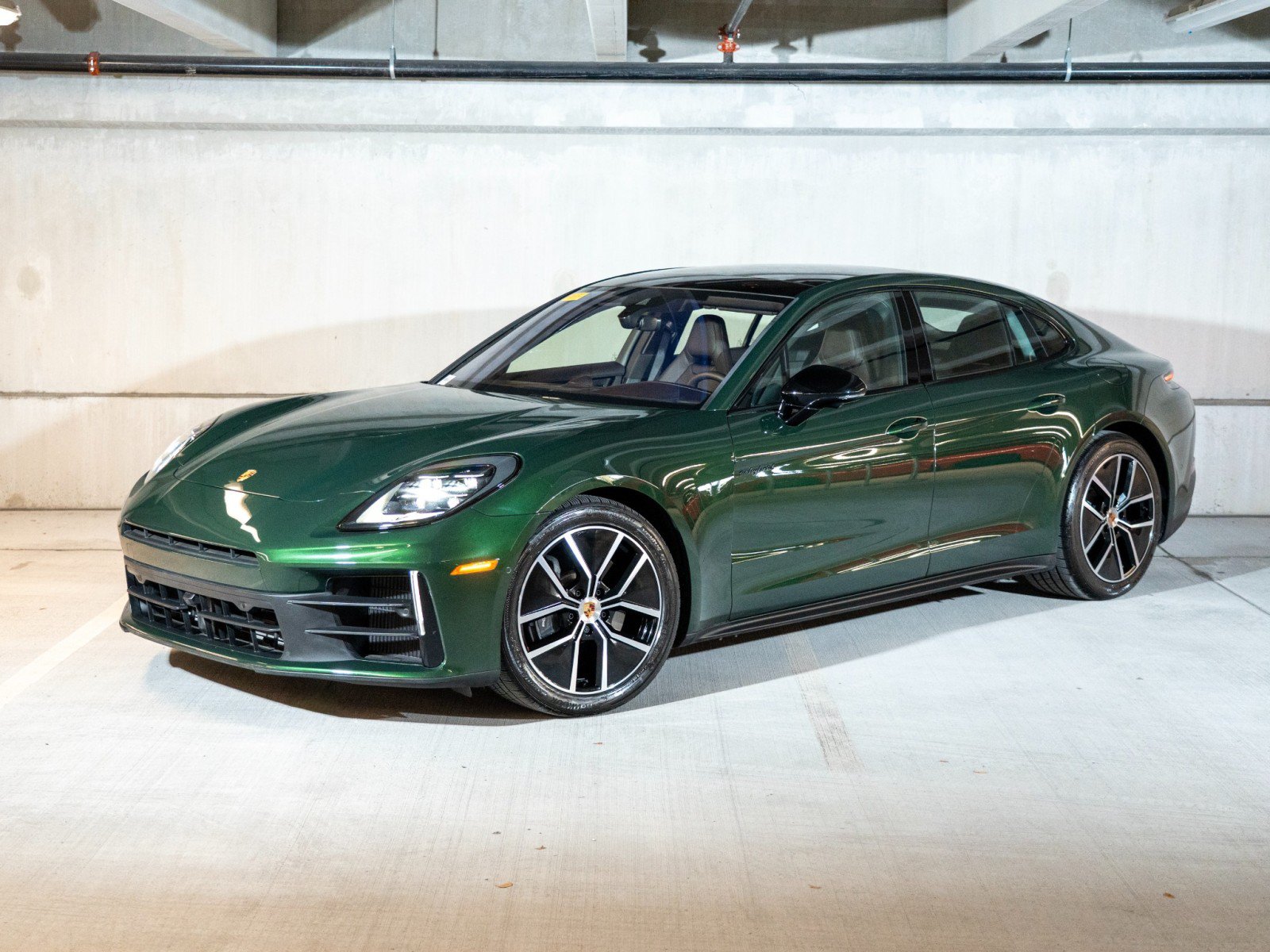 Certified 2026 Porsche Panamera 4 AWD/4WD image 1