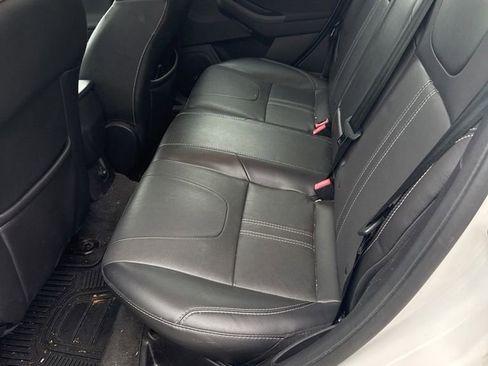 Used 2014 Ford Focus Titanium FWD image 11