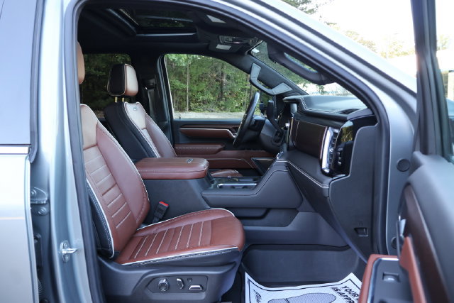 Used 2024 GMC Sierra 2500 Denali Ultimate AWD/4WD image 27