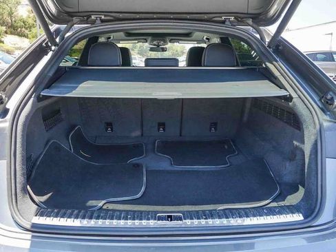 Used 2019 Audi Q8 Premium w/ Convenience Package AWD/4WD image 29