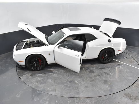 Used 2018 Dodge Challenger R/T Scat Pack w/ Dynamics Package image 52