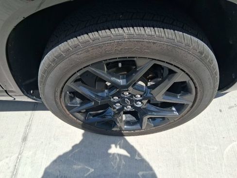 Used 2025 Chevrolet Traverse RS w/ LPO, Floor Liner Package FWD image 19