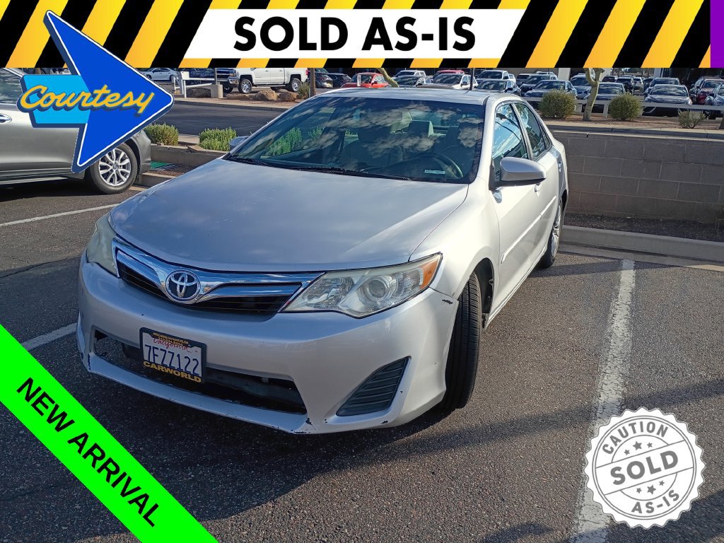 Used 2014 Toyota Camry LE FWD image 1
