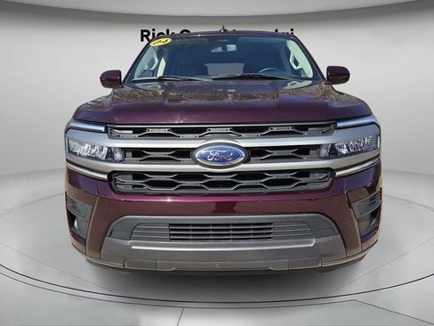 Used 2024 Ford Expedition XLT image 5