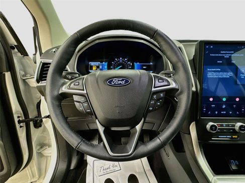 Used 2024 Ford Edge SEL w/ Convenience Package AWD/4WD image 11