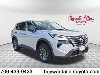 Used 2024 Nissan Rogue S AWD/4WD video 1